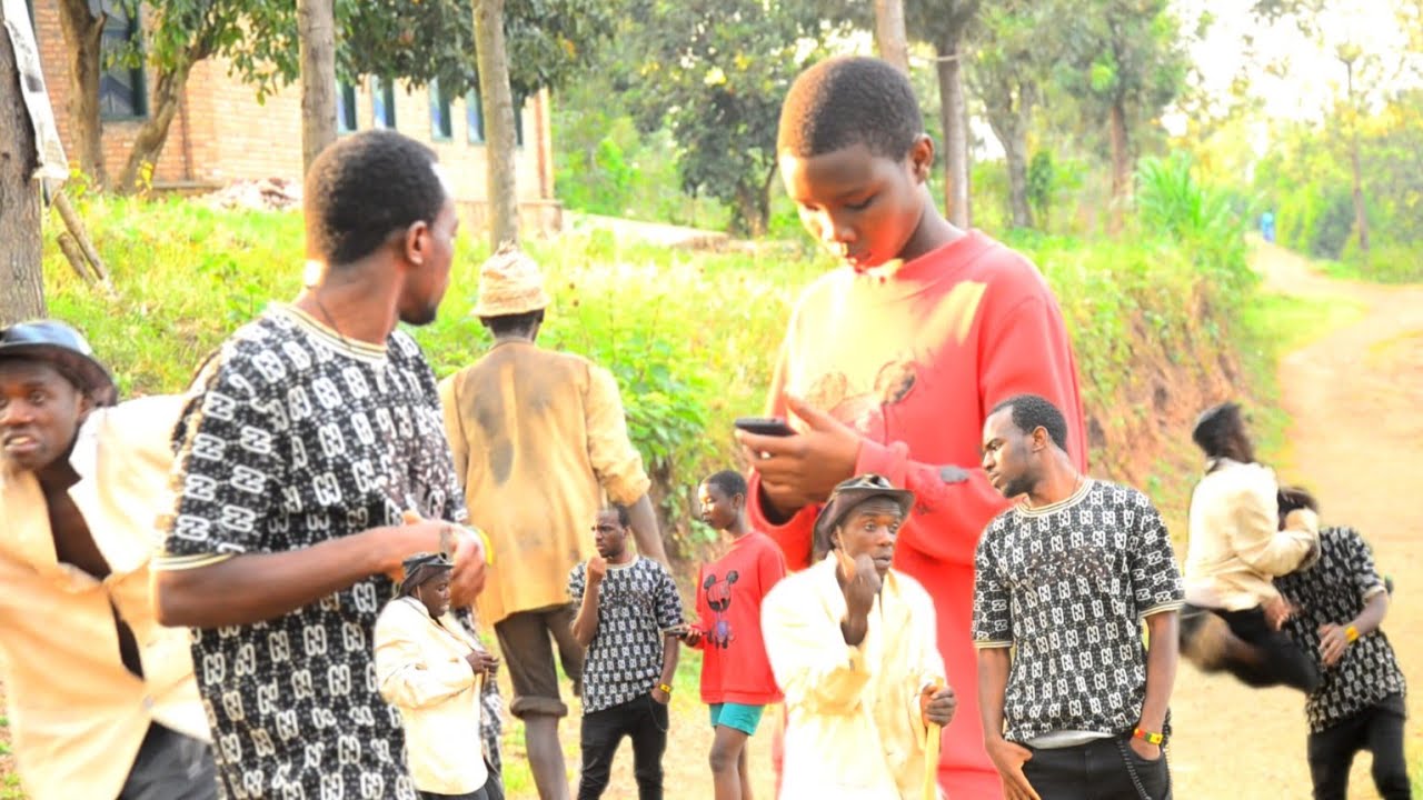 PAPA wu MUKOBWA NTERET ADUCIYEHO YASINZE BIBAYE INDURU LIV