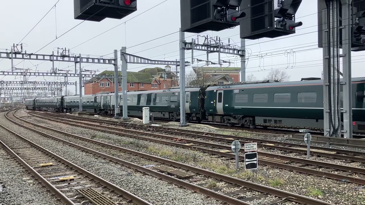 GWR 12:50PM CARDIFF CENTRAL 2 LONDON PADDINGTON ARRIVING @ CARDIFF CENTRAL PLAT1 FROM CARDIFF SIGNAL