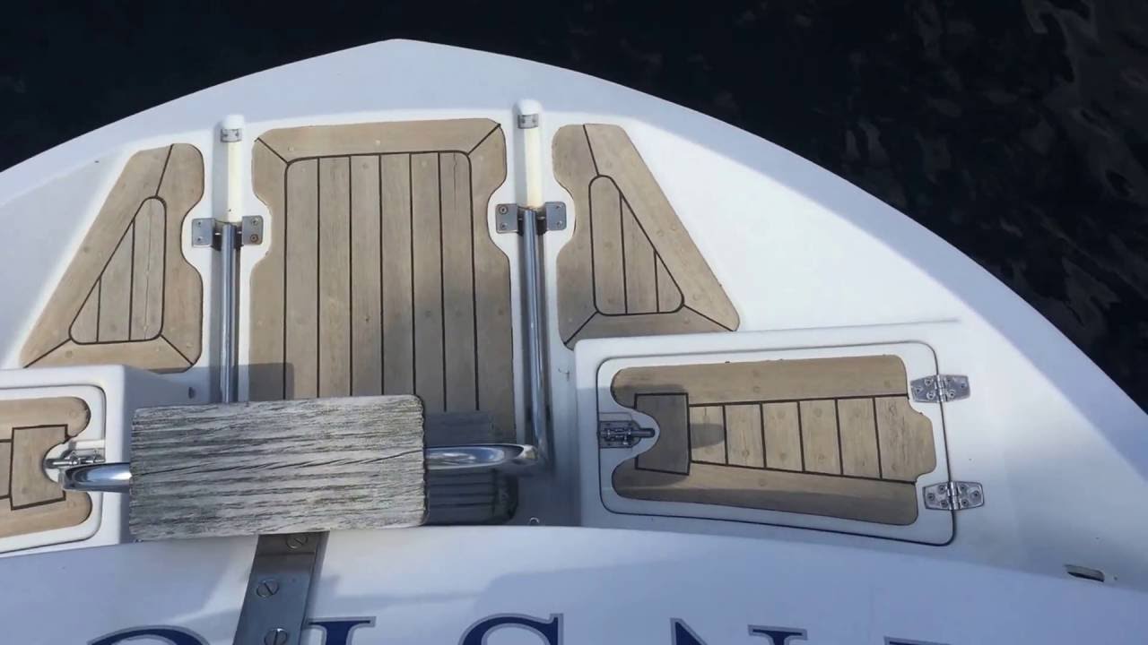 1992 Nordic 46 Raised Salon Deck Walk Around