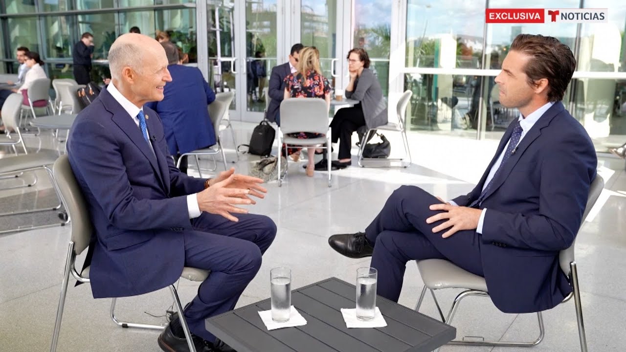 Julio Vaqueiro interviews Florida Senator Rick Scott in Miami | Noticias Telemundo