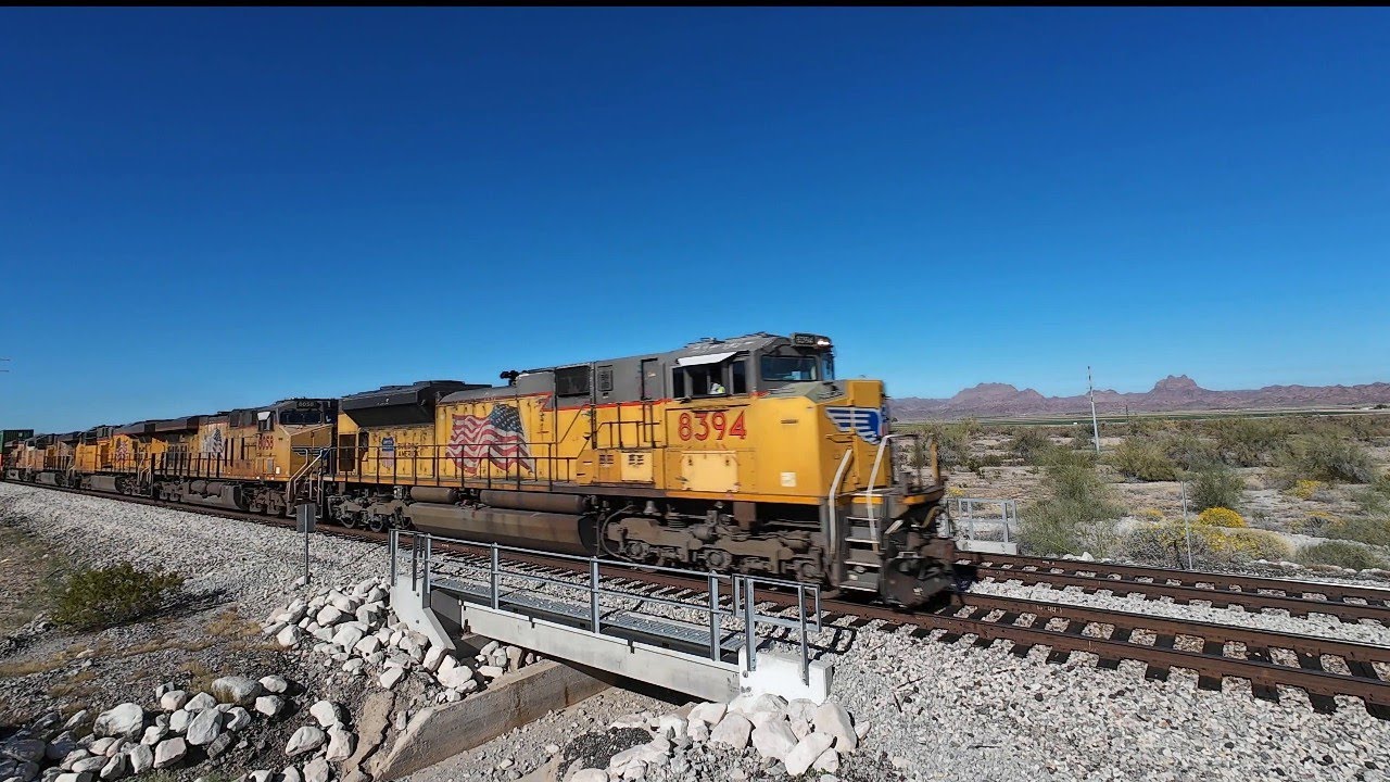 UP 8394 East — Double-Stacks & Pigs at MP 759 | Sunset Route