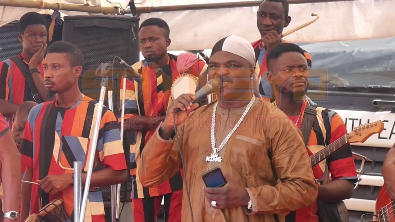 ABASS AKANDE OBESERE FOR IYA LOJA GENERAL
