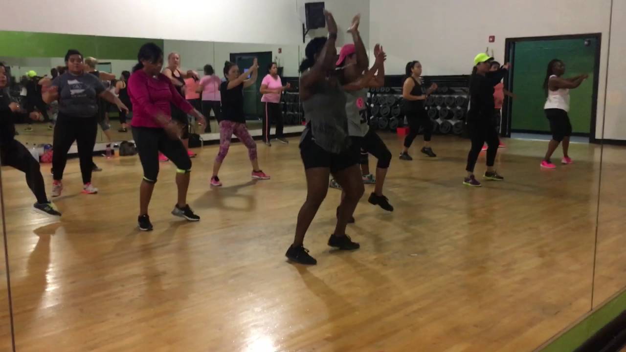 Zumba with Melissa~ Blame It On The Boogie- Michael Jackson