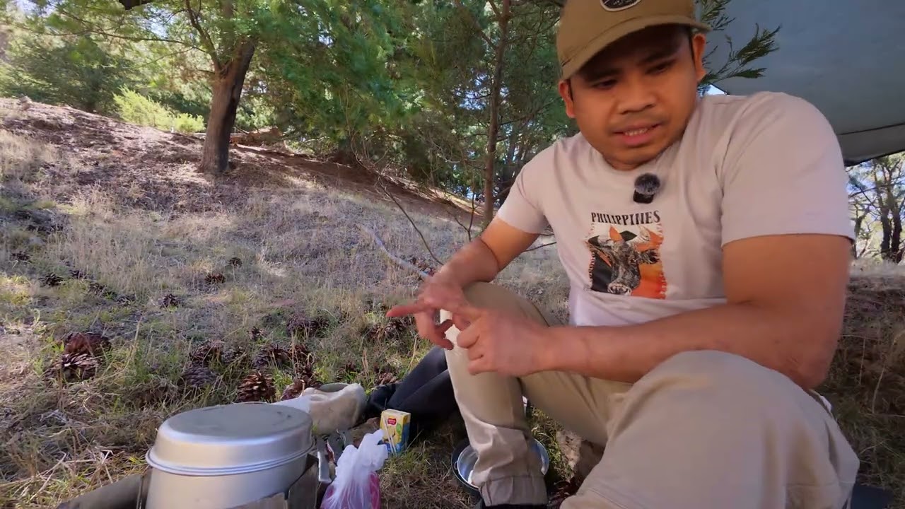 Camping in a raw spot | Cooking steak | Had a Kangaroo visitor in my camp