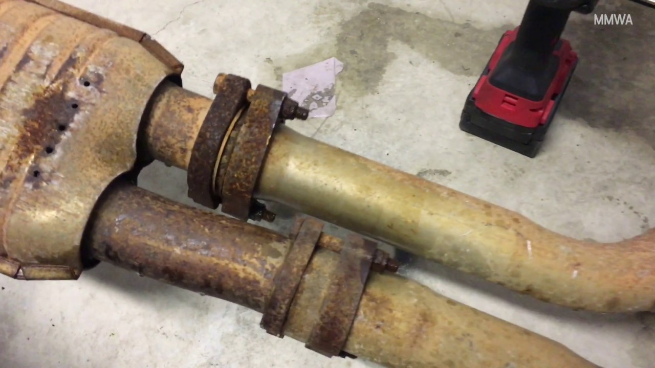How I remove rusted slip joint mufflers at home easily.