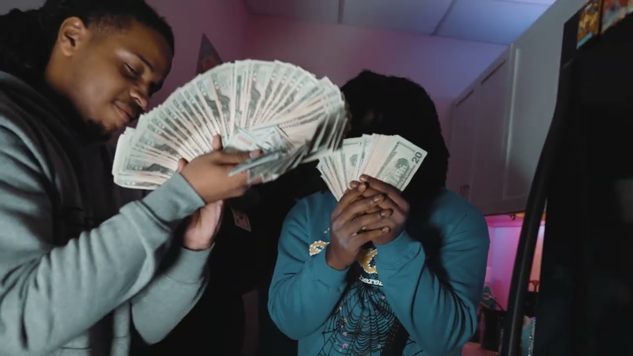 Blockboy Stax x EME FAMBAM - Back (dir. by 
