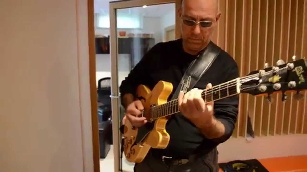 Fabio Zeppetella (live) at Tube Recording Studio