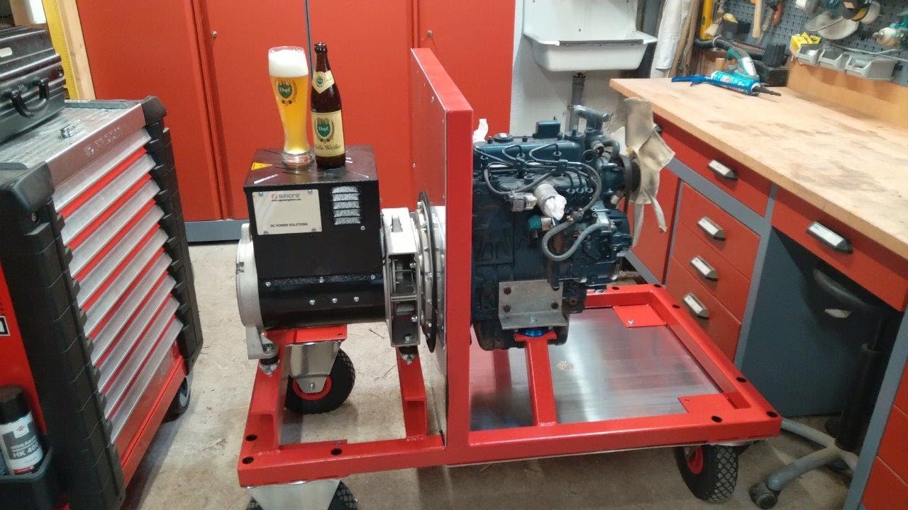 Selbstbau BHKW mit Kubota-Motor und 48V-Sincro-Generator Probelauf im Heizkeller