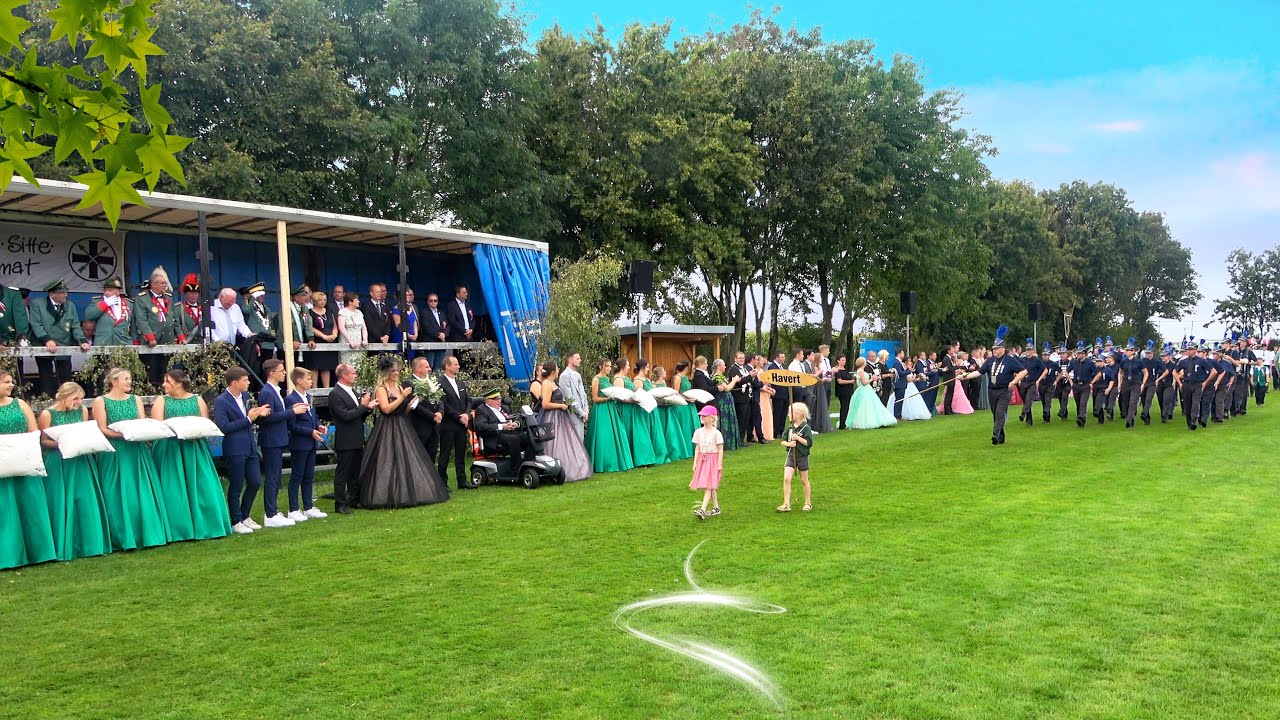 Parade, Vorbeimarsch Teil 2 - Schützenfest Straeten - Sonntag 17-9-2023 - Dekanat Selfkant Gangelt🎺👍