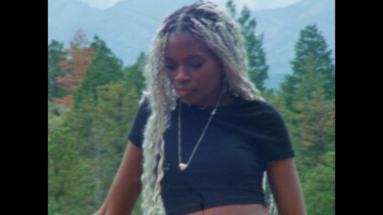 Hannah Jadagu - Gimme Time (Official Music Video)