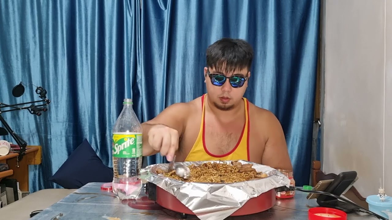 Beefy Guy 2.5K Subscribers Milestone Mukbang
