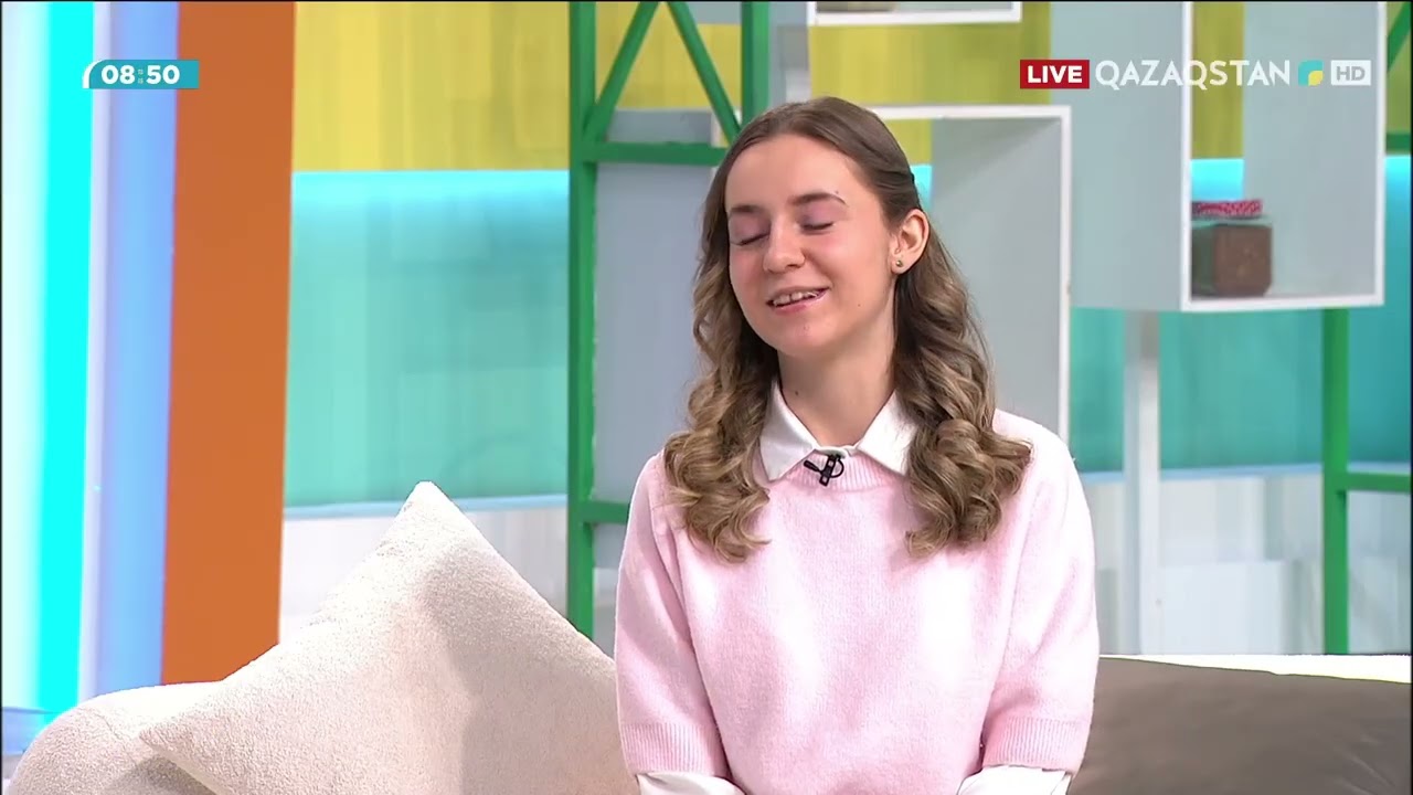 Қонақта «Qazaqstan дауысы. Балалар» жобасы арқылы танылған жас әрі талантты әнші Ева Ширко