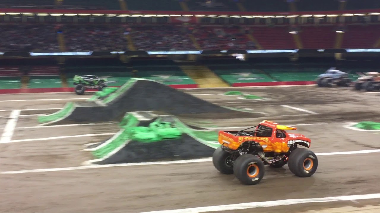 Monster Jam 2019 Cardiff race final el toro loco wipeout