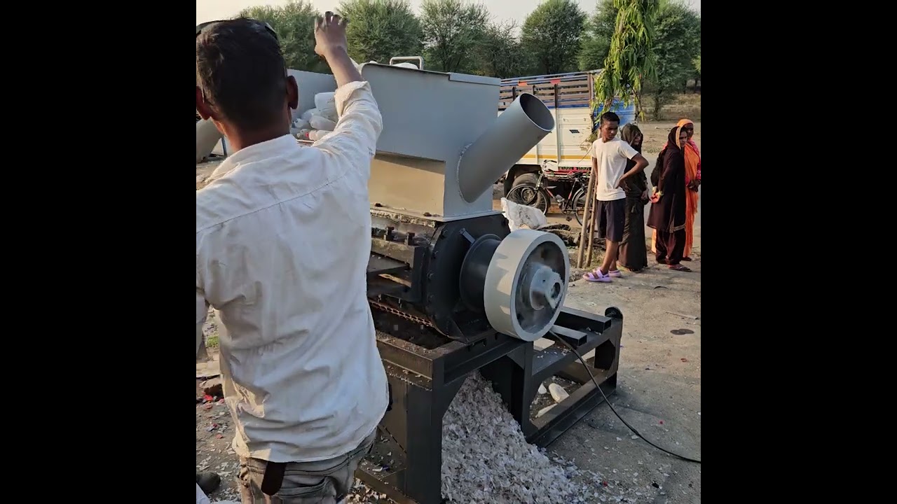 Plastic scrap grander machine 8875413372