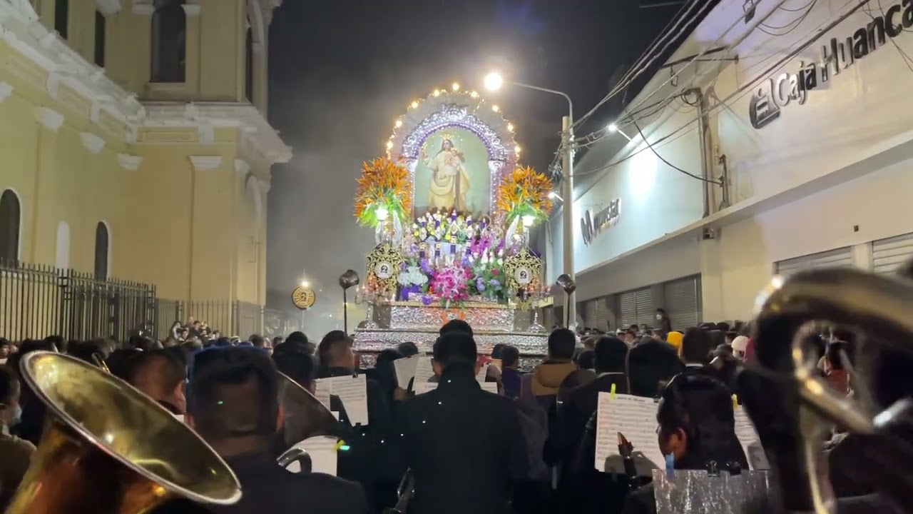 El Martir del golgota - Clan Juvenil - Procesión Señor de los Milagros Chiclayo 19/10/22