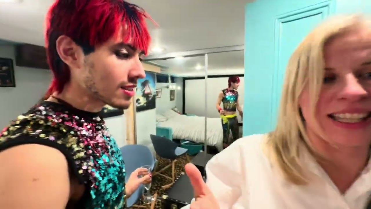 NEW YEARS EVE EXTRAVAGANZA (GONE WRONG!!)