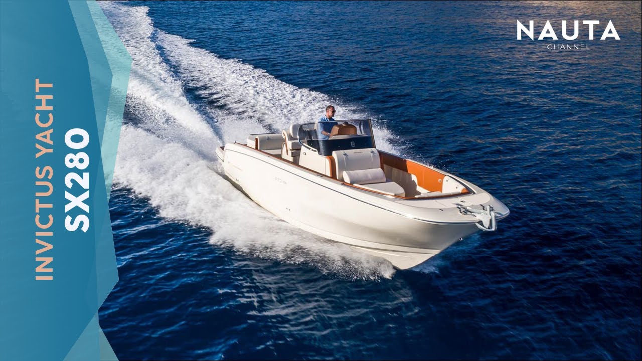 Invictus Yacht - CX 280 - exterior and cabin tour