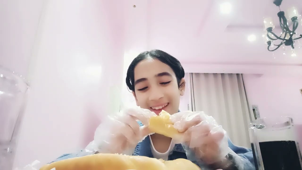 أكلت 8سندوتشات سجق شرقى وحليت ب الآيس كريم 🥖🍦