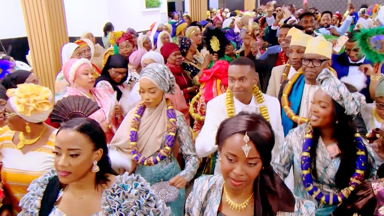 Oukoumbi de Hakim-dine & Faouria DVD N2