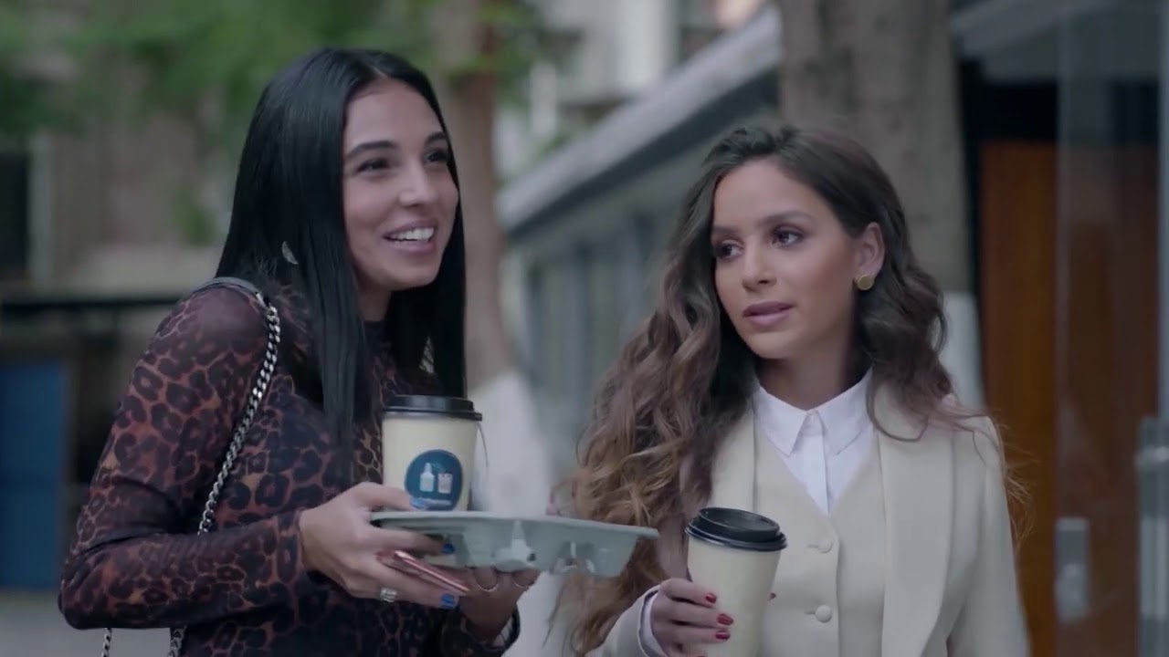 حاتم عمل مفاجأة لنور وعرفها على أمه..شوف رد فعل امه لما شافتها #إلا_أنا