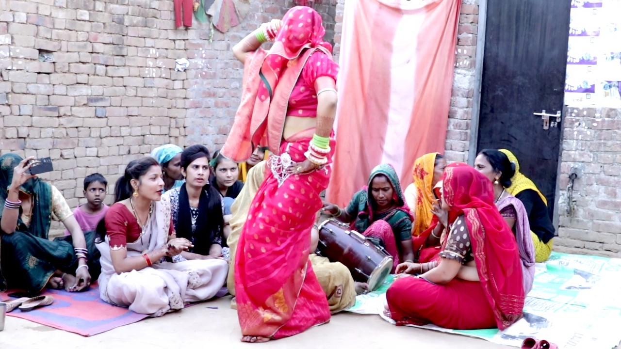 Nai bahu ka sundar nach | एक बार डांस देखें कमेंट करें 