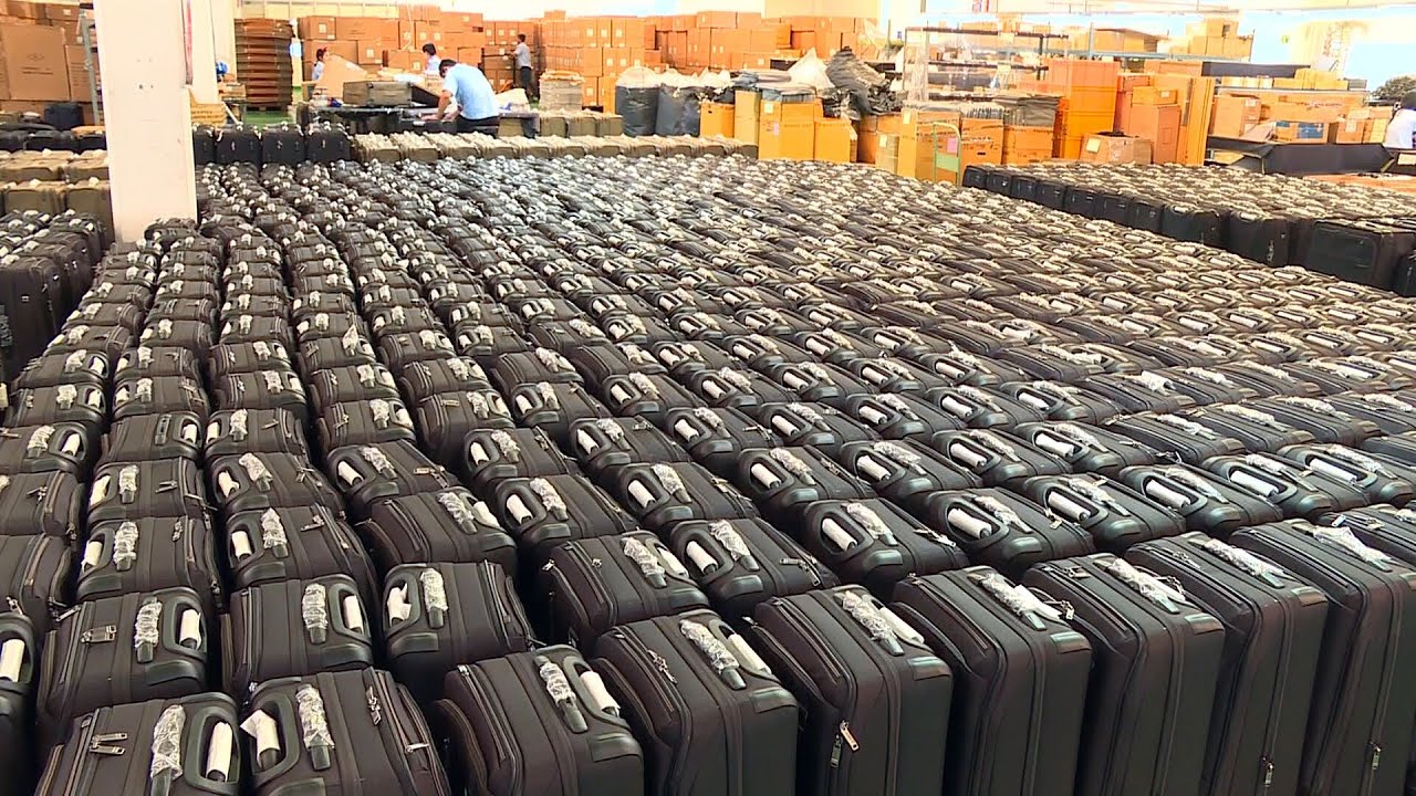 Производственная линия Tumi Luggage OEM.