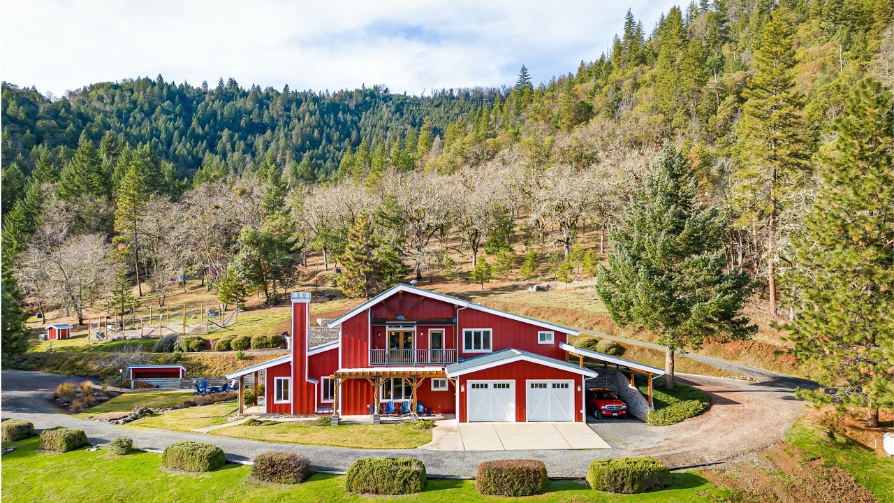 2742 Birdseye Creek Road in Gold Hill, Oregon