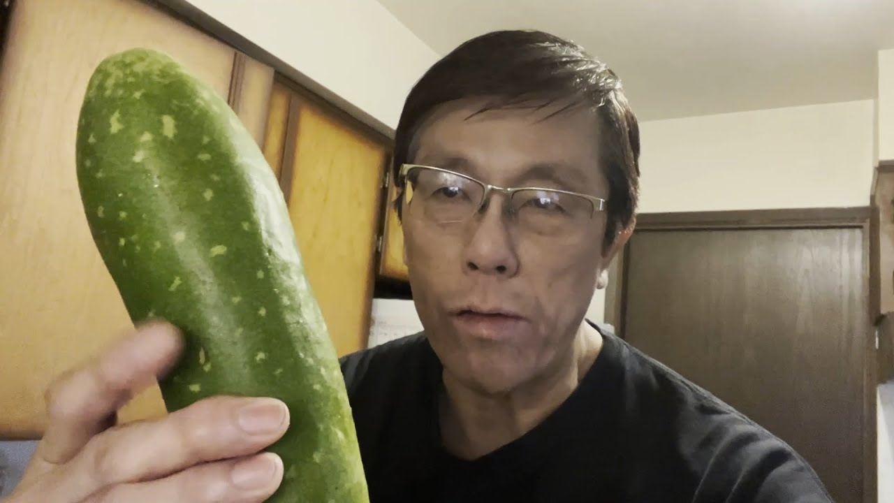 Chinese Fuzzy Melon Soup  Is Delicious 中式冬瓜汤   (Cantonese  Melon Soup)  Traditional Chinese Cooking