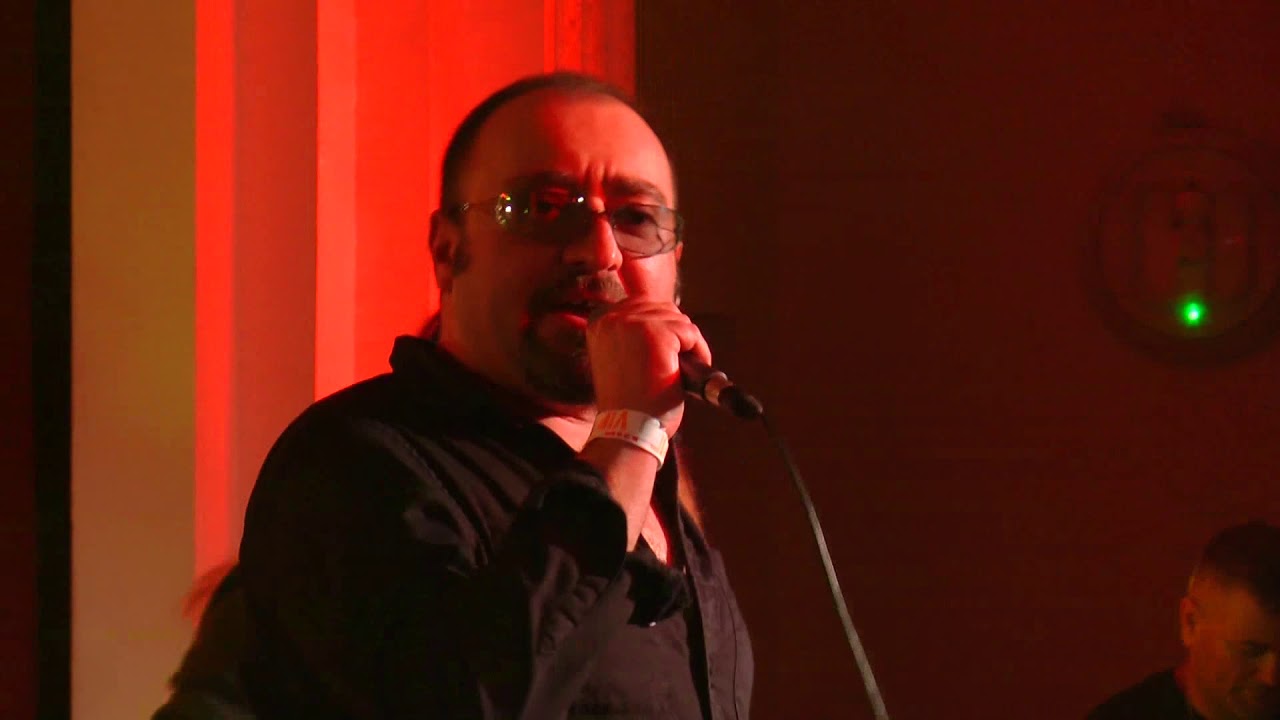 B52 - ŐRÜLT LÁNY