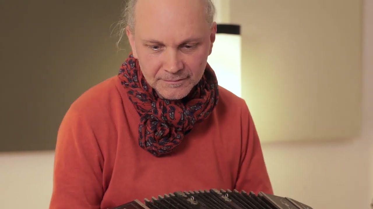 CHE BANDONEON (A. Troilo) - Arrangement and Bandoneon solo: B. Fingas