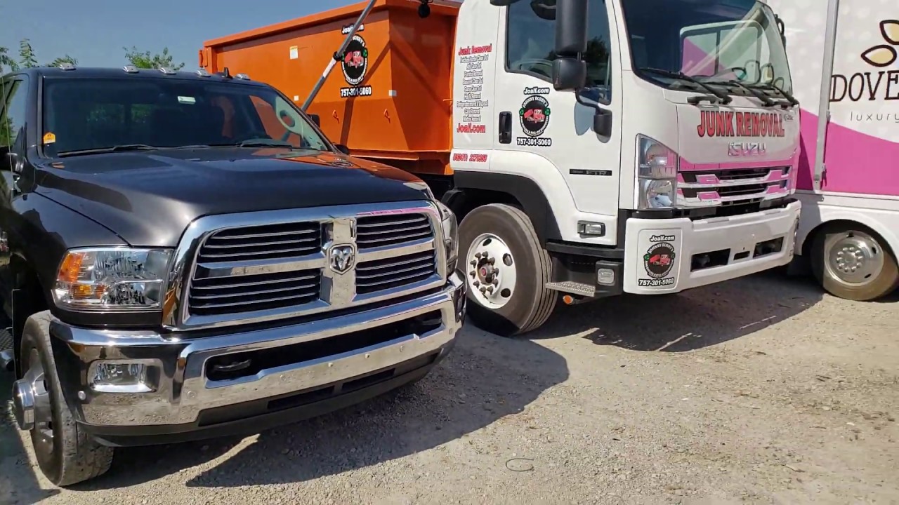 2018 Isuzu FTR with 20k Palfinger HookLift Truck VS RAM 3500