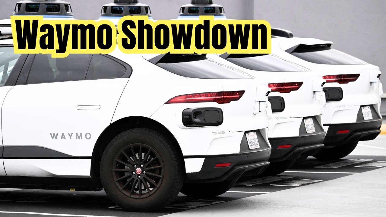I witnessed a Waymo showdown in Downtown Austin! 🤖🚙 POV