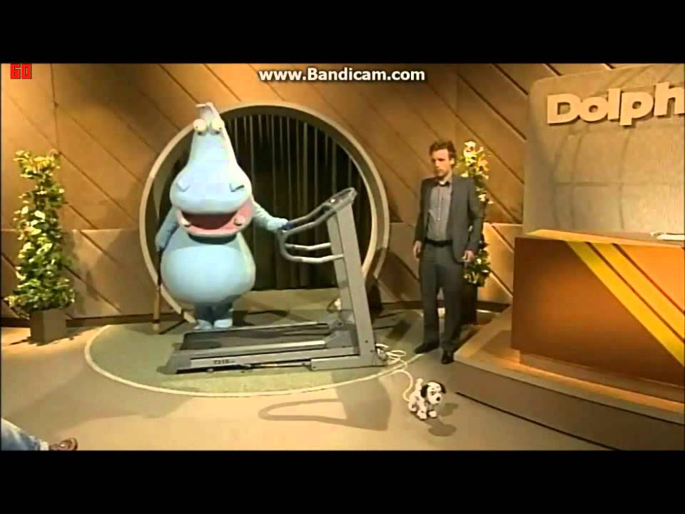 Dolph og Wulff med venner. Dræber robotten.