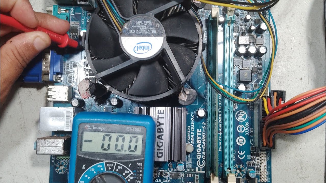 PLACA MÃE GIGABYTE G41MT-S2 LIGA E NÃO DA IMAGEM . ANÁLISE E REPARO COM SUCESSO