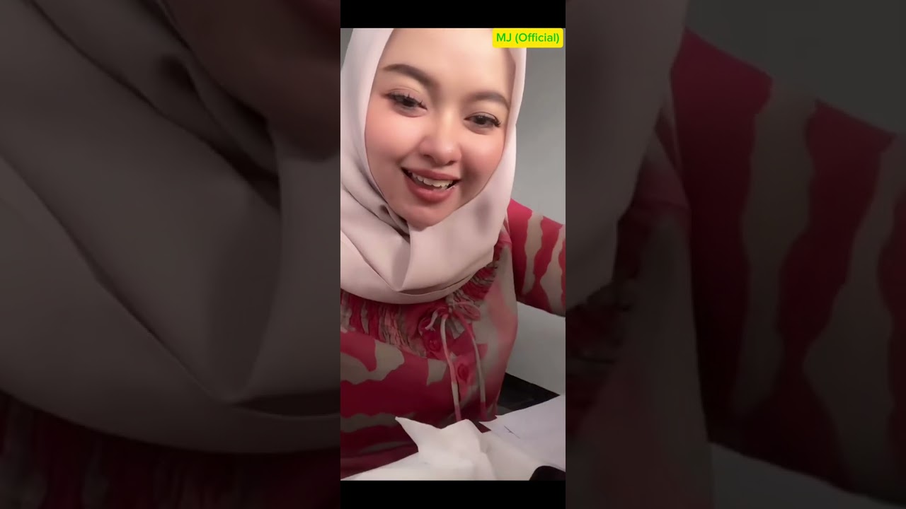 Bigo live Bar-bar hijab cantik #bigo #periscope #pemersatubangsa #tiktok #broadcast #livestream