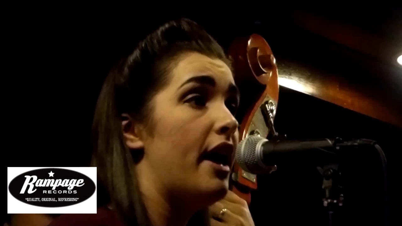 Emma and The Ragmen   Ragtop Roll (live)