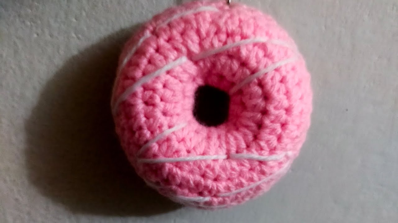 -How to make an easy crochet Doughnut.