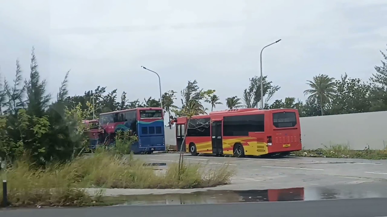 Malé to Hulumale | A bus journey. | Seek with VK