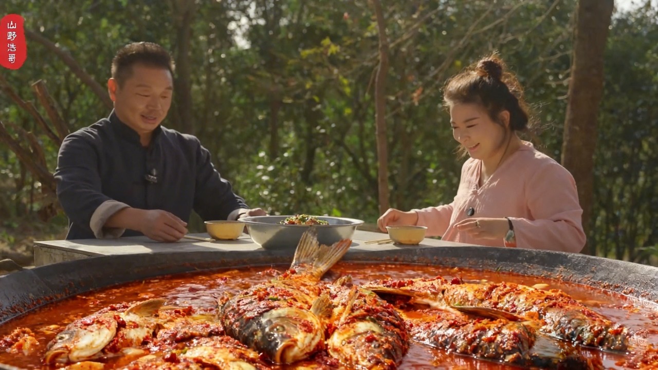 农村柴火灶做豆瓣喜头鱼，原汁原味土腥味全无，越吃越香！# 我的乡村生活 #乡村美食 #豆瓣喜头鱼
