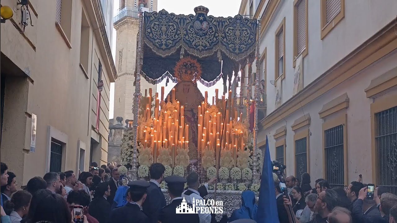 Virgen de la Estrella Coronada en Calle Cruces Jerez 2025