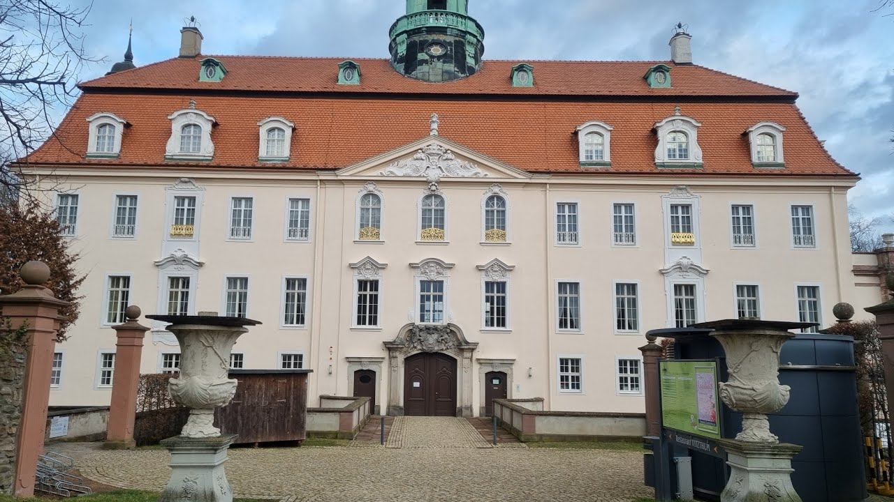 Barockschloss Lichtenwalde - 🥾 Runde von Braunsdorf.