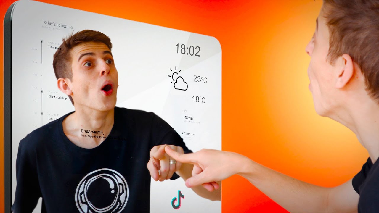 Fiz um ESPELHO INTELIGENTE (Smart Mirror)