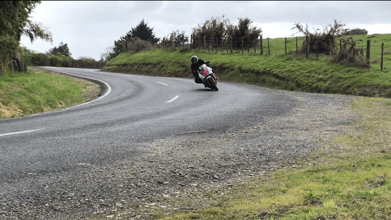 HONDA CBR250RR - [RAW SOUND] [4K] [STREET RIDING]