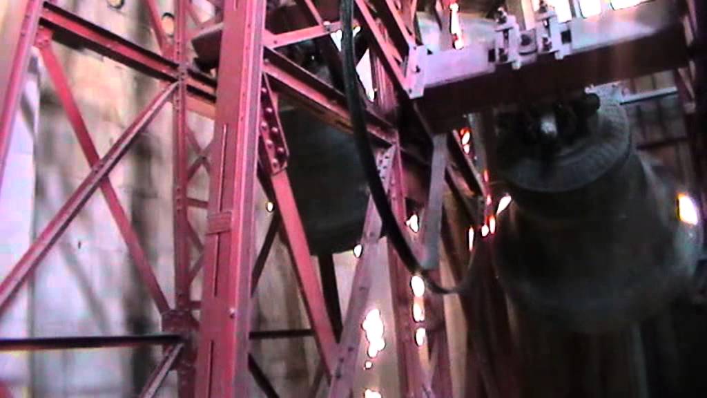 Linz, neuer Dom: Teilgeläute zu Maria Himmelfahrt 2013