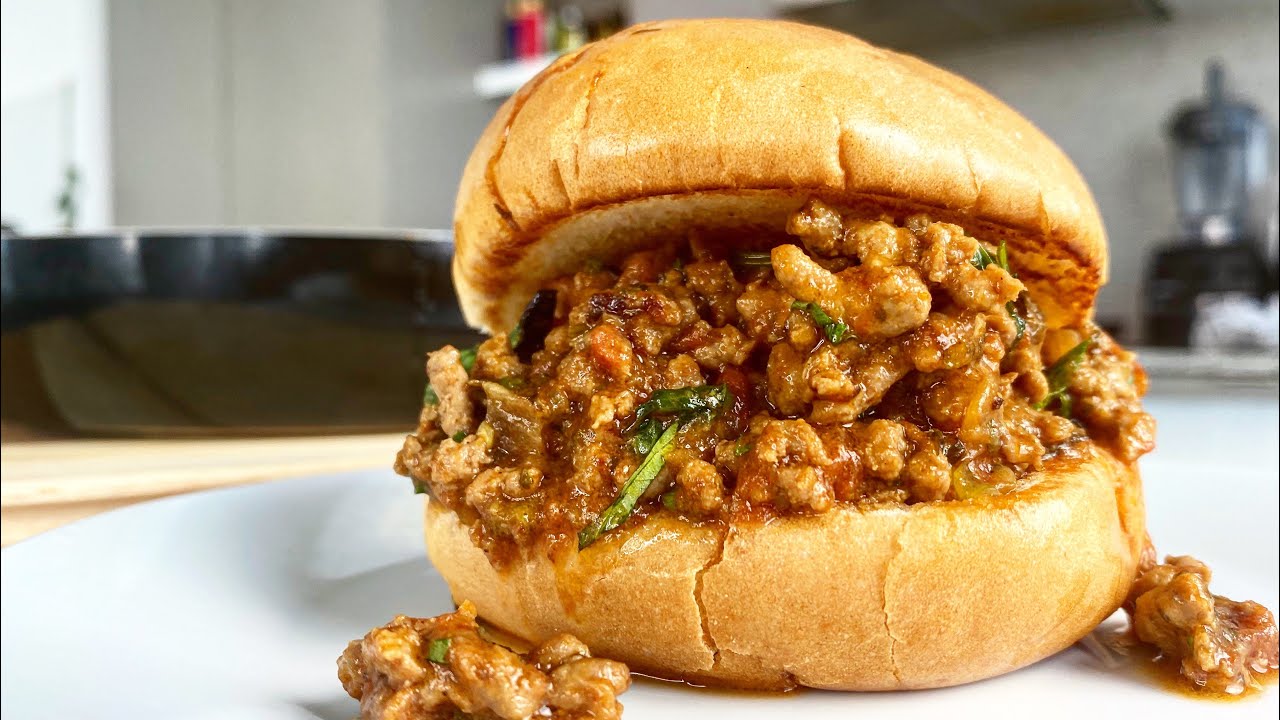 Keema Pav (Indian Sloppy Joes)