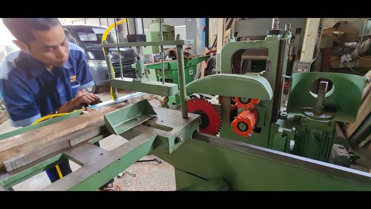 mesin purus kotak ( single end tennoner ) . pengiriman total 4 unit.... order wa : 085225735618