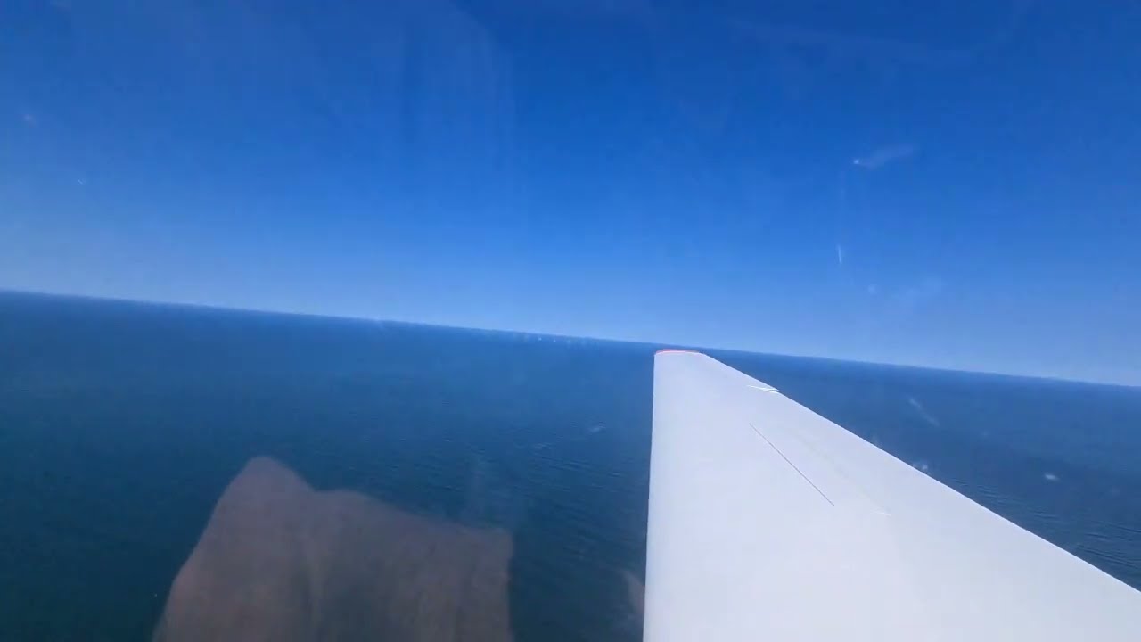 Flugplatz Borkum EDWR ASK 16 Anflug Piste 13
