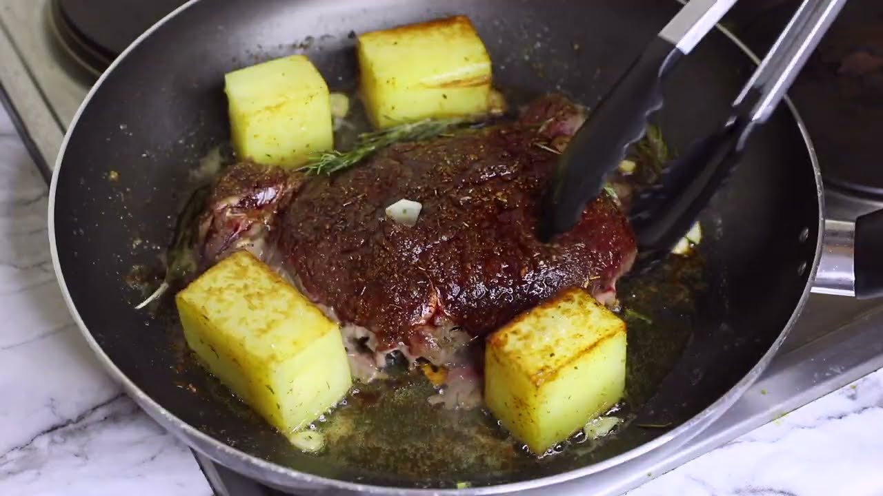 INCREDIBLY, EASY AND DELICIOUS  NIGERIA SPICY STEAK, ROAST POTATO, WITH MUSHROOM SAUTE.😏😏😏