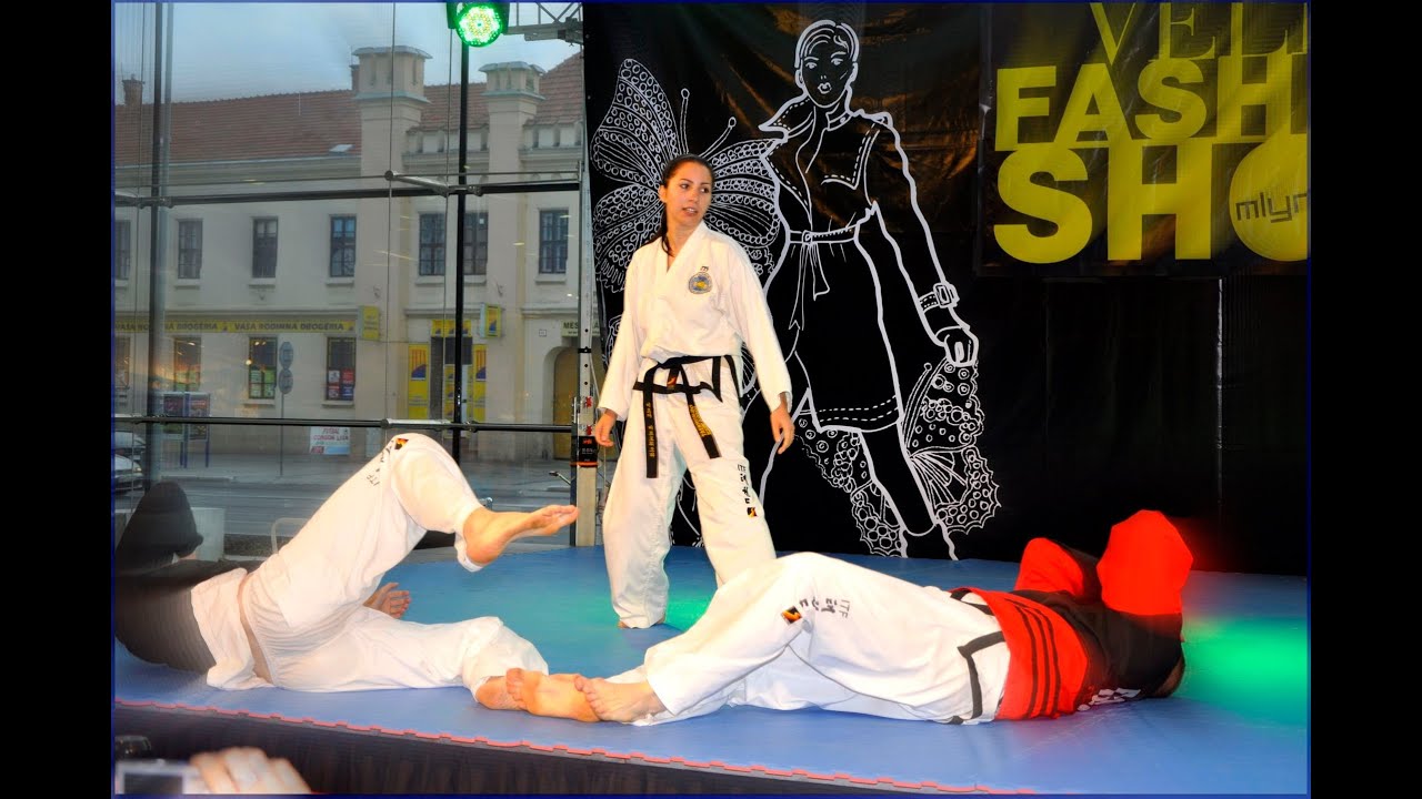 Girls Self-Defense TAEKWON-DO_Part 1
