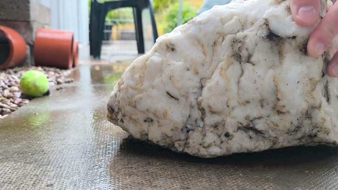 milky white quartz